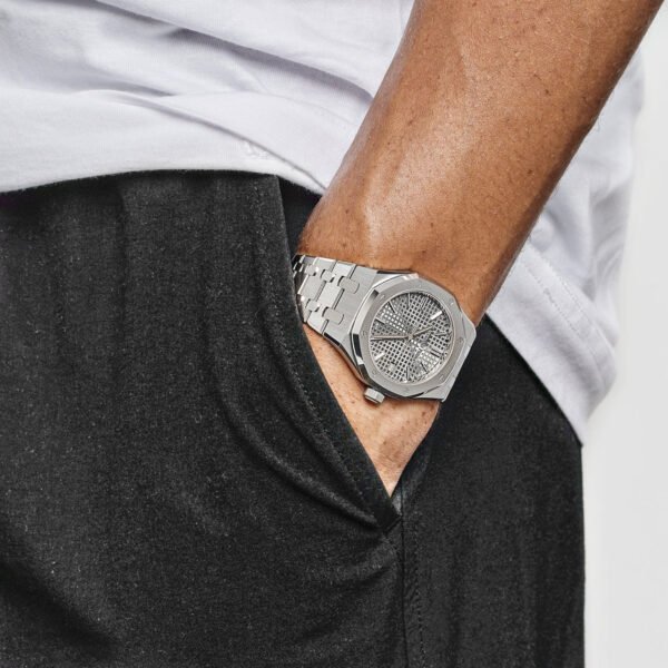 Audemars Piguet Royal Oak 15550ST.OO.1356ST.03 Selfwinding ‘50th Anniversary’ Stainless Steel Grey Dial (2022)