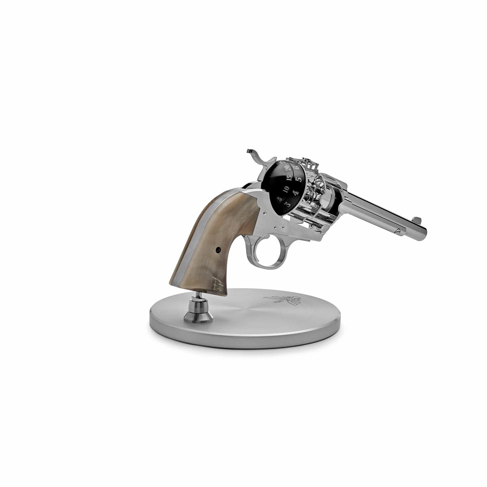 L’ÉPÉE 1839 × The Unnamed Society Palladium Pistol Table Clock Limited Edition 74.6003