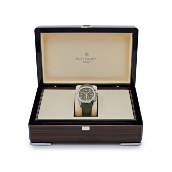 Patek Philippe Aquanaut 5968G-010 Chronograph White Gold Khaki Green (2022)