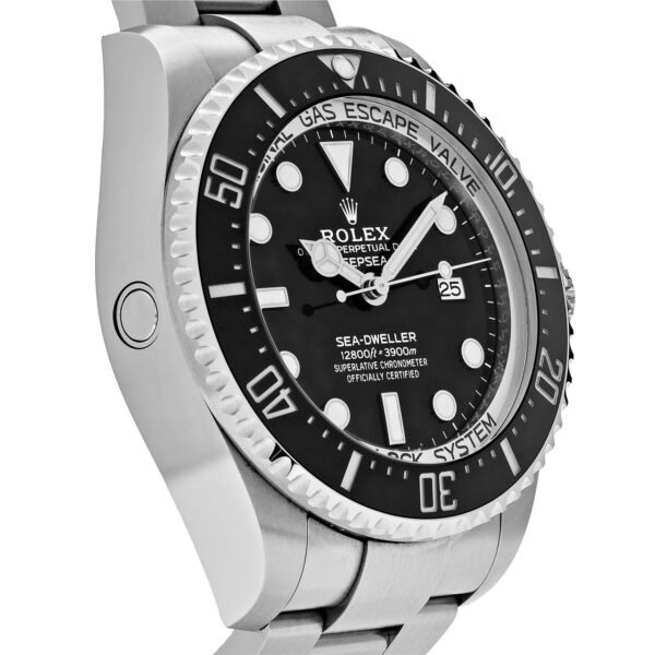 Rolex Deepsea Sea-Dweller 136660 Stainless Steel Black Dial (2024)