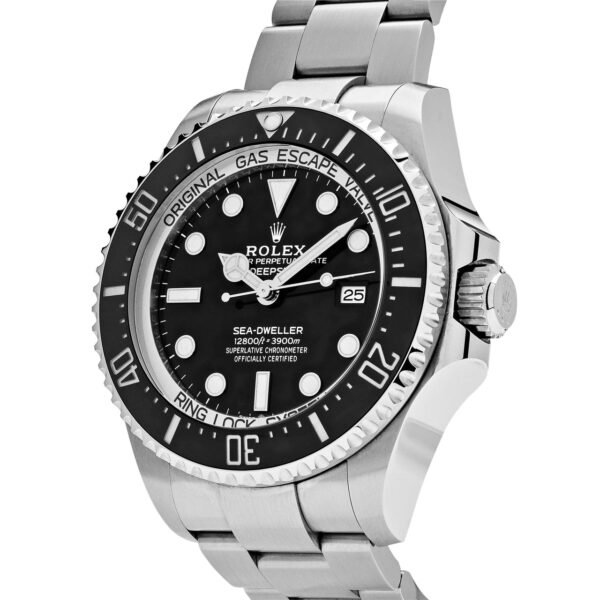 Rolex Deepsea Sea-Dweller 136660 Stainless Steel Black Dial (2024)