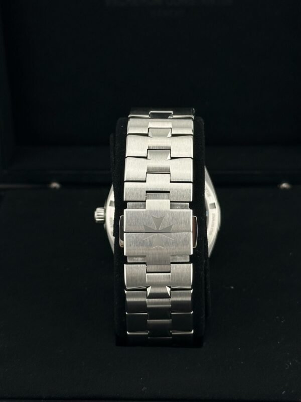 Vacheron Constantin Overseas 4500V/110A-B483 Steel Black Dial