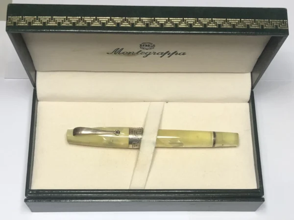 MONTEGRAPPA 1912 Fountain pen In Marble Resin And Silver Finish. 18ct Gold Nib