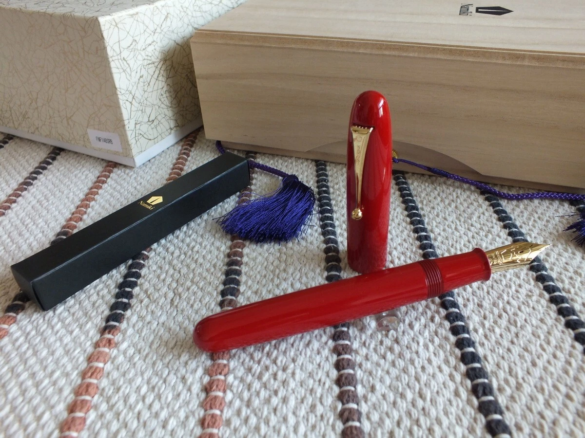Namiki Urushi Lacquer Vermilion No.50 Emperor 18K Fountain Pen