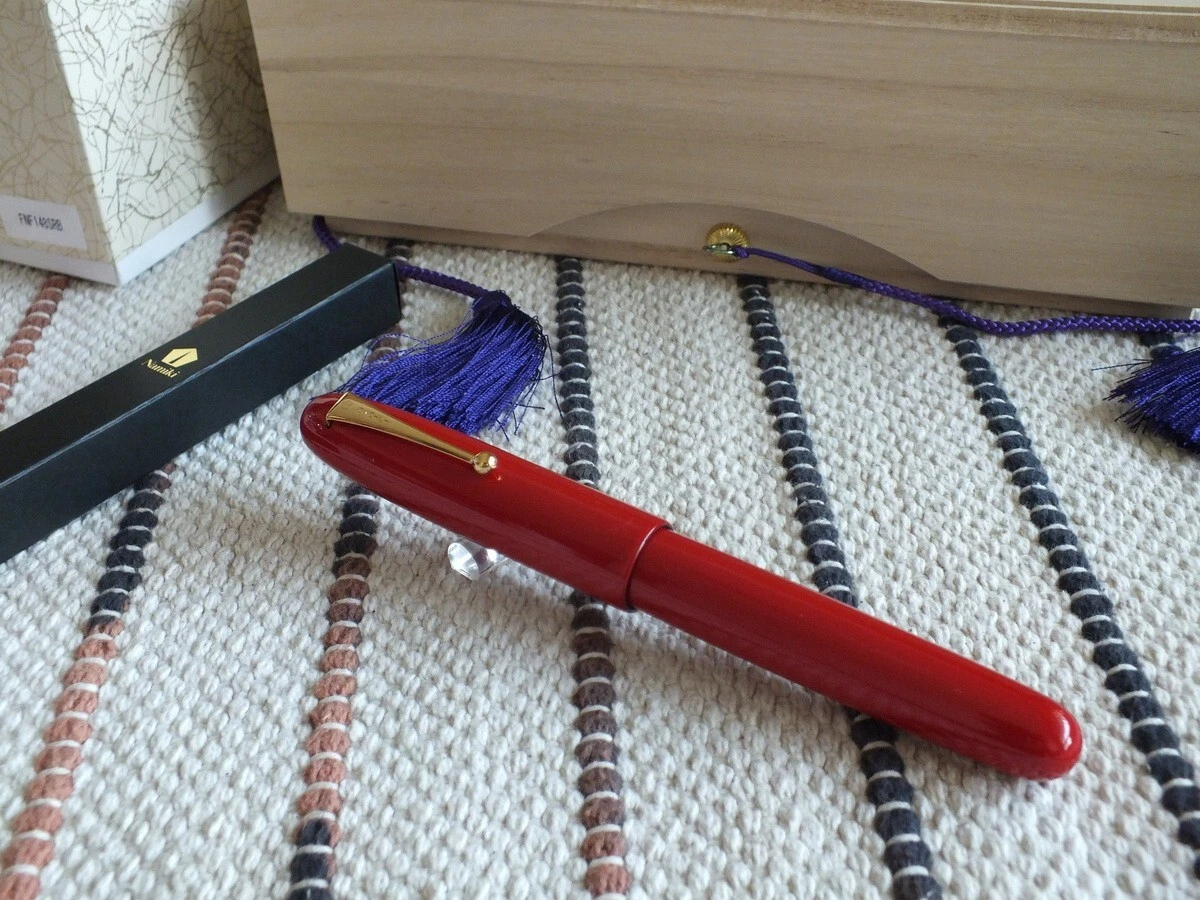 Namiki Urushi Lacquer Vermilion No.50 Emperor 18K Fountain Pen