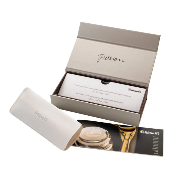 Pelikan Souverän® M1000 Fountain Pen 18K gold nib
