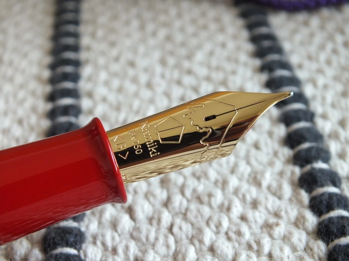 Namiki Urushi Lacquer Vermilion No.50 Emperor 18K Fountain Pen