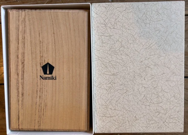 Namiki Yukari Royale Chinkin Cat Fountain Pen. MINT BOXED UNUSED