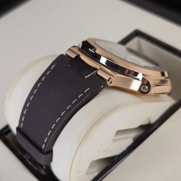 MINT PATEK PHILIPPE NAUTILUS 40.5MM 5980R-001 FLYBACK CHRONO 18K ROSE GOLD B&P