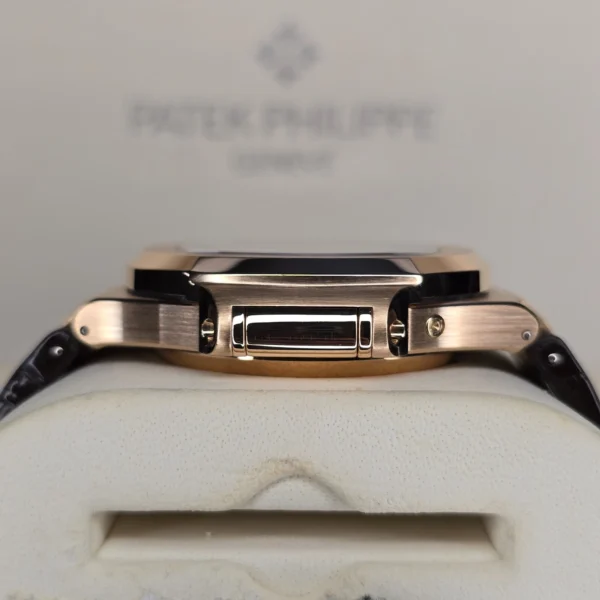 MINT PATEK PHILIPPE NAUTILUS 40.5MM 5980R-001 FLYBACK CHRONO 18K ROSE GOLD B&P