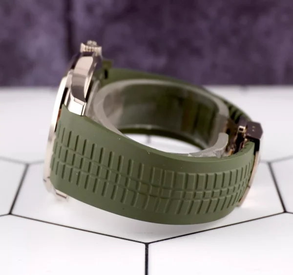 Patek Philippe Aquanaut Jumbo 18K White Gold Khaki Green Men's Watch 5168G-010