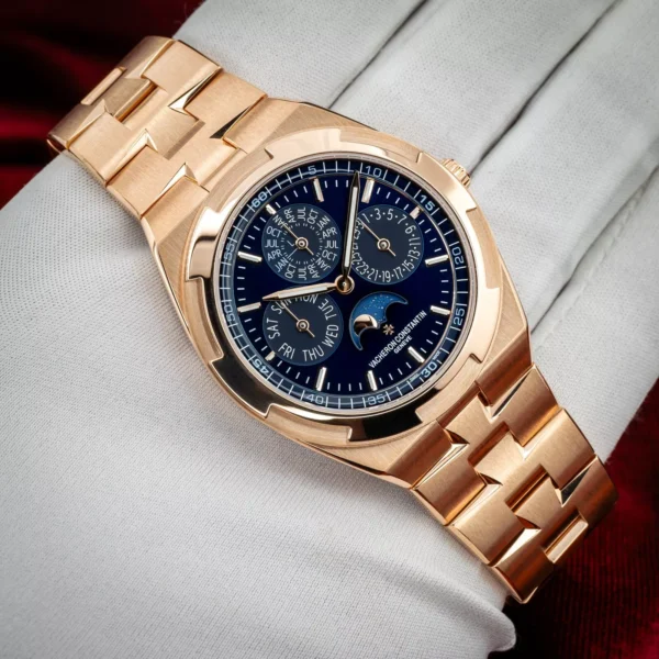 Vacheron Constantin Overseas Perpetual Calendar Ultra-Thin 4300V/220R-B509