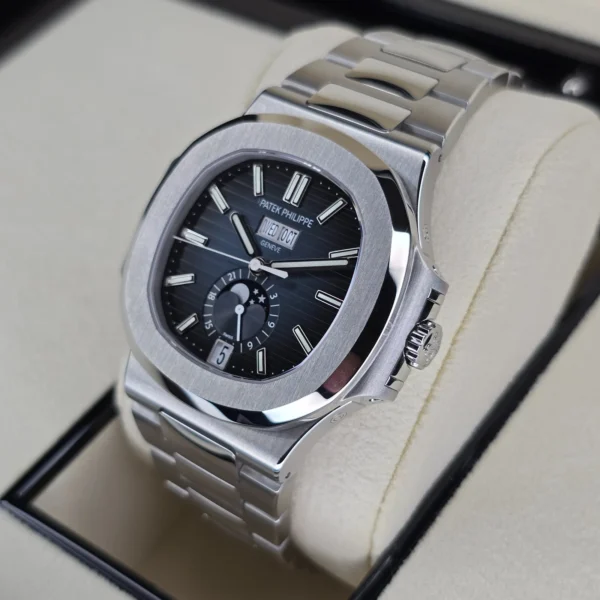 PATEK PHILIPPE NAUTILUS 40.5MM 5726/1A-014 BLUE DIAL ANNUAL CALENDAR STEEL B&P
