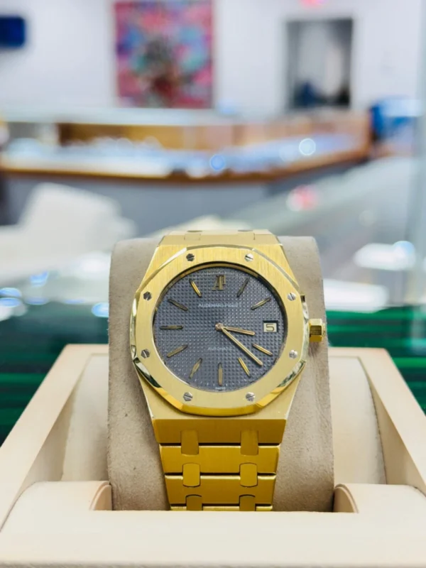 Audemars Piguet Royal Oak jumbo Ultra Thin 18K Yellow Gold Gray Dial 5402BA
