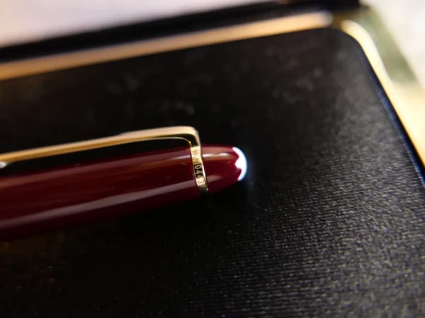 MONTBLANC MEISTERSTUCK 144 BORDEAUX BURGUNDY FOUNTAIN PEN