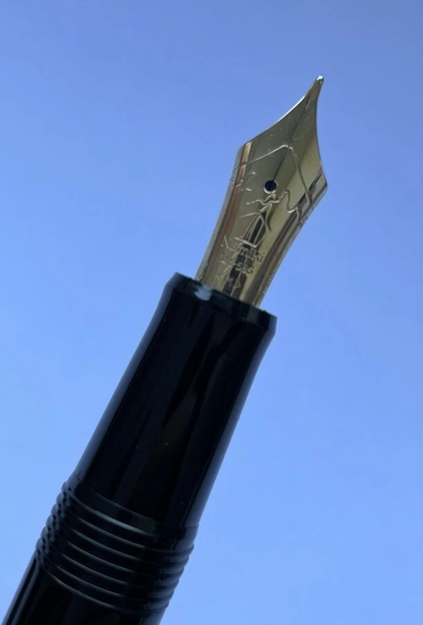 Pilot Namiki Nippon Art ‘Flower Basket’ Medium Nib Fountain Pen- UNUSED