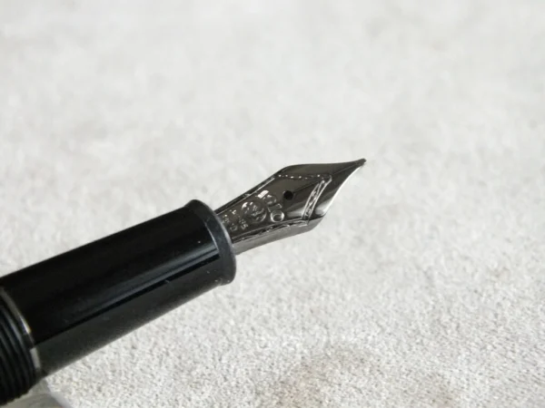 Rare Montblanc Meisterstück Edition Ultra Black Classique 145 Fountain Pen