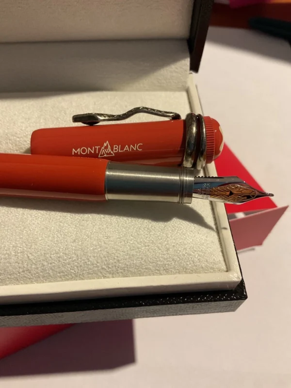 MONTBLANC HERITAGE SPECIAL EDITION ROUGE AND NOIR CORAL AND SNAKE FOUNTAIN PEN