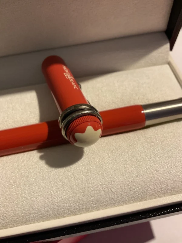 MONTBLANC HERITAGE SPECIAL EDITION ROUGE AND NOIR CORAL AND SNAKE FOUNTAIN PEN