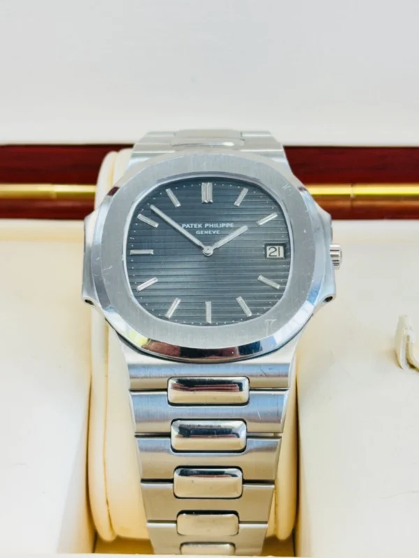 Patek Philippe Nautilus 3700/1A 39mm Nautilus “Jumbo” Blue Dial Steel