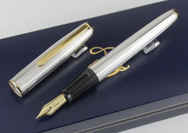 Detla Barley Guilloche Sterling Silver Fountain Pen - Vintage