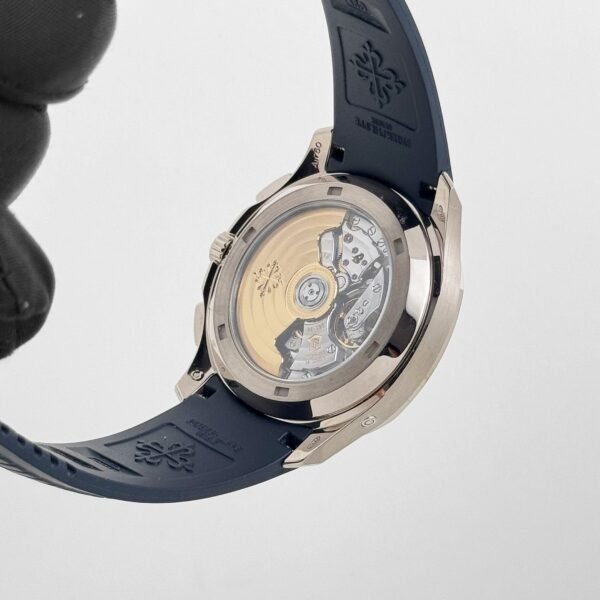 Patek Philippe Aquanaut 5968G-001 White Gold Blue Dial (2022)