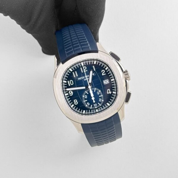 Patek Philippe Aquanaut 5968G-001 White Gold Blue Dial (2022)