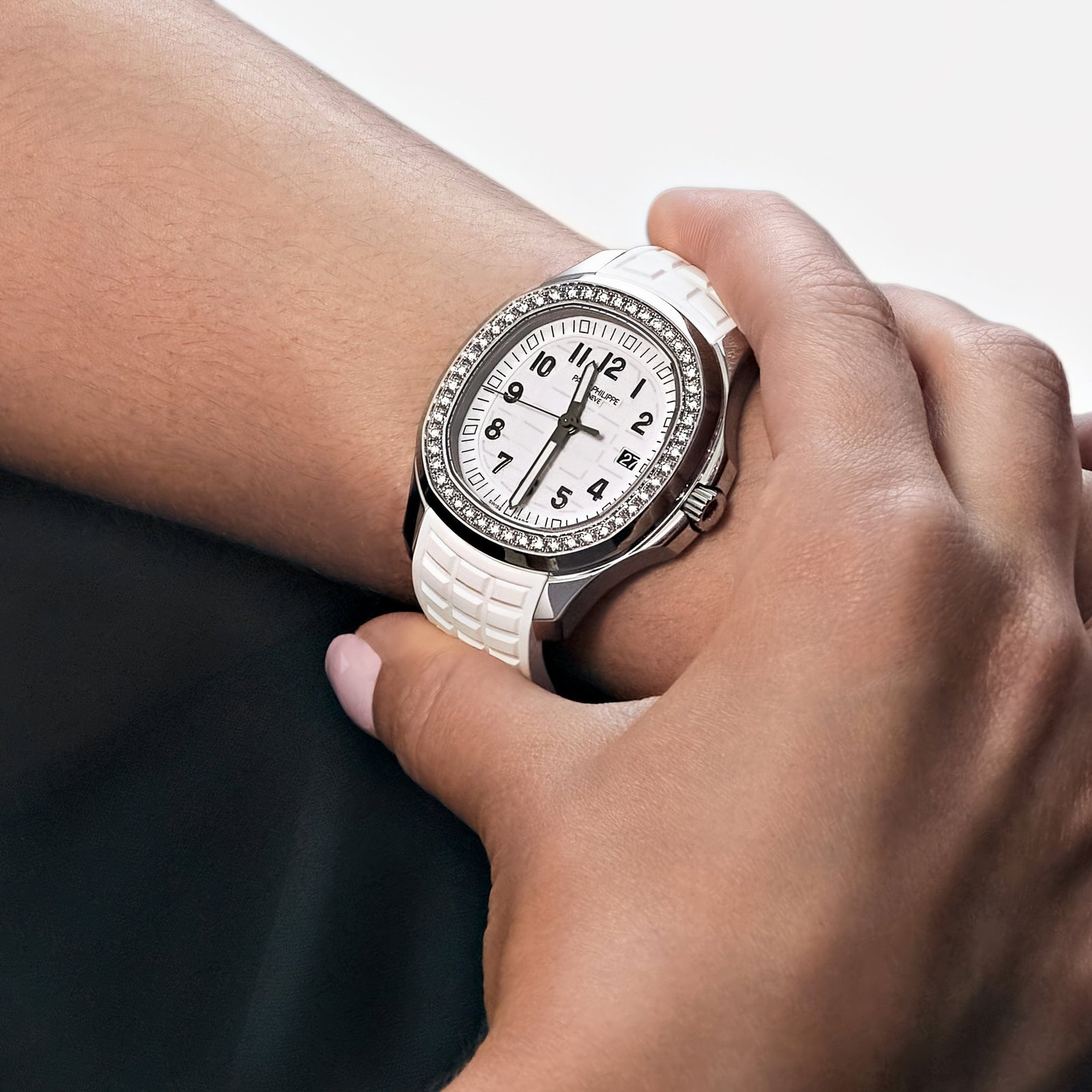 Patek Philippe Aquanaut Luce 5267/200A-010 Stainless Steel White Dial Diamond Bezel (2025)