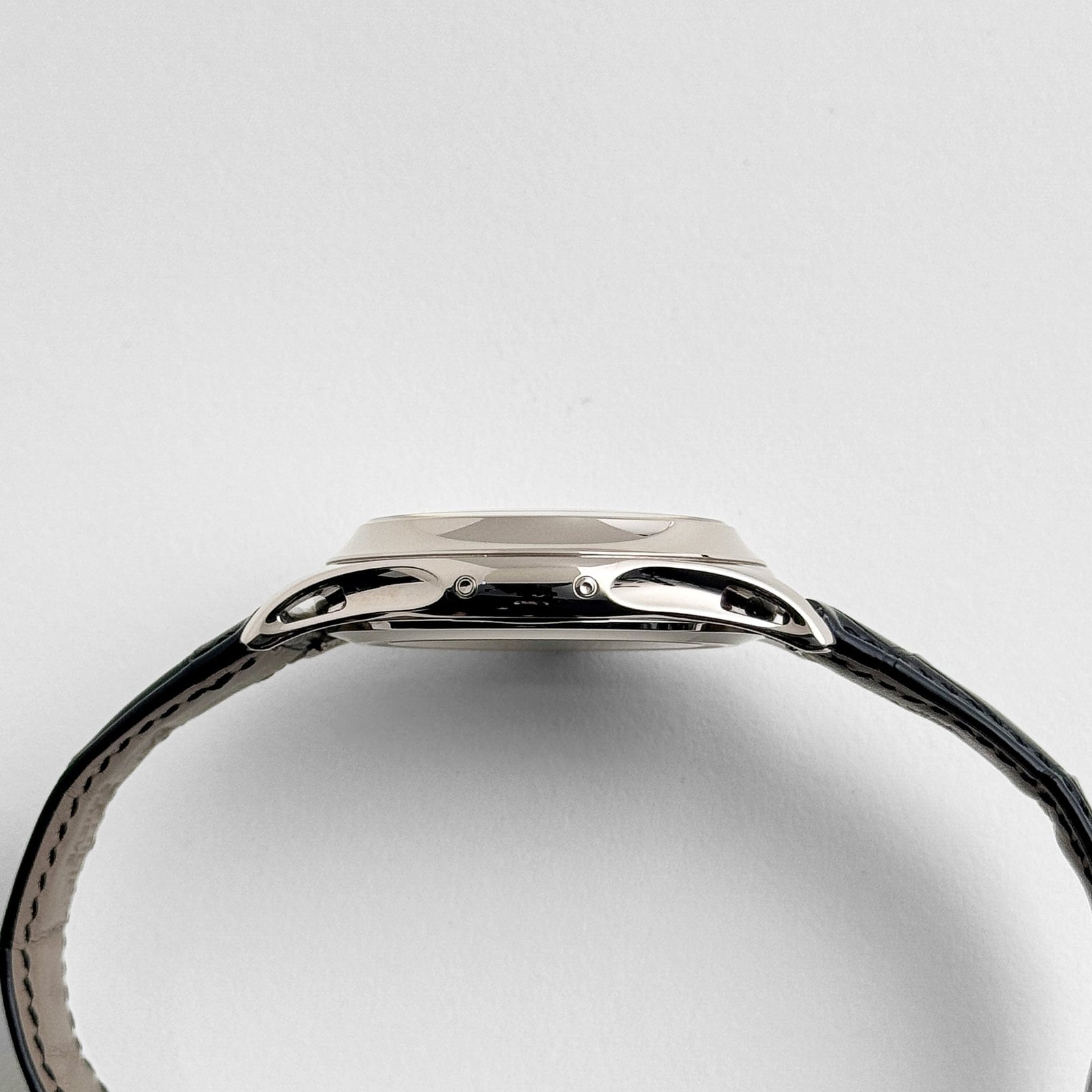 Patek Philippe Complications 5205G-013 Annual Calendar White Gold Blue Dial (2020)