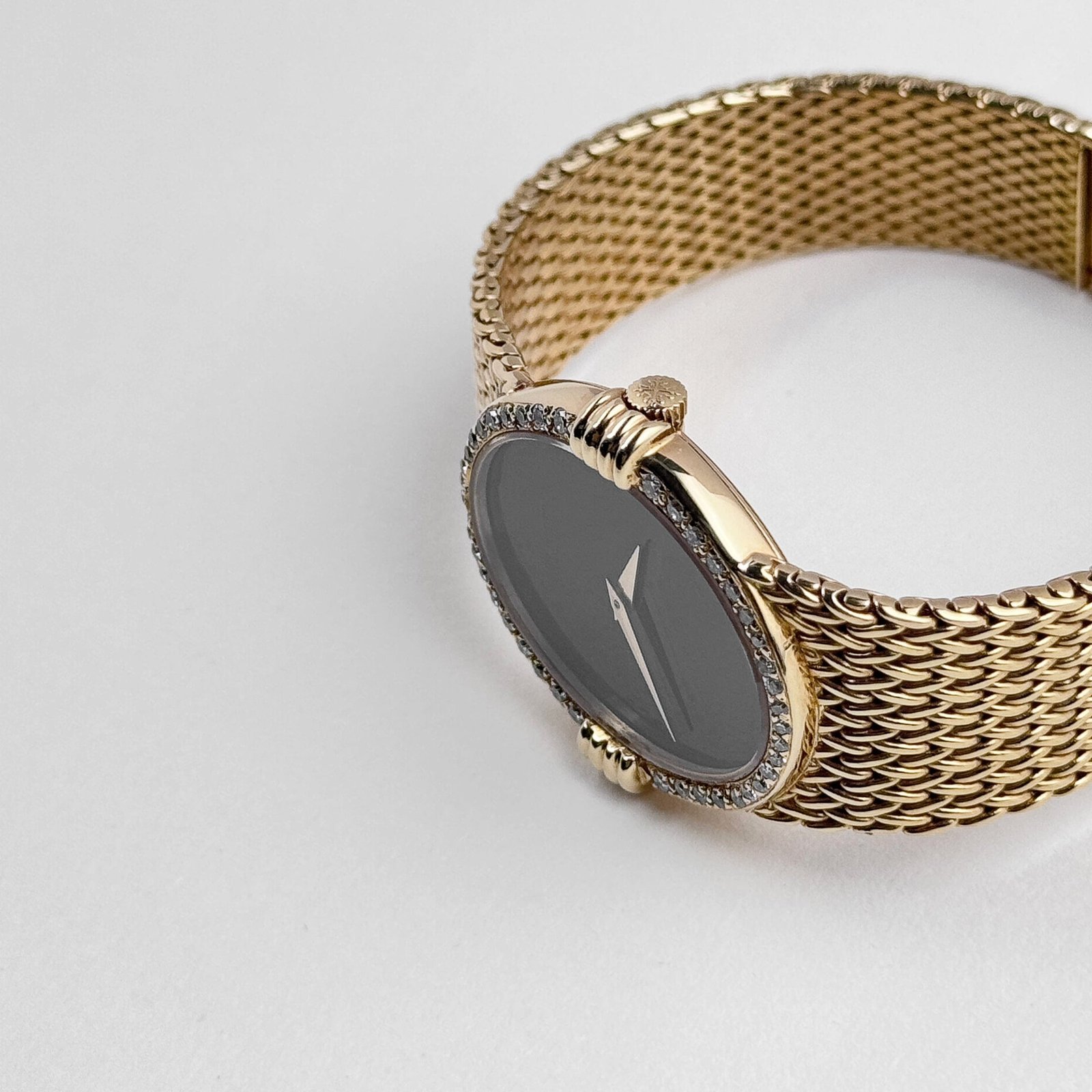 Patek Philippe Ellipse Vintage Yellow Gold Black Onyx Dial Diamond Bezel