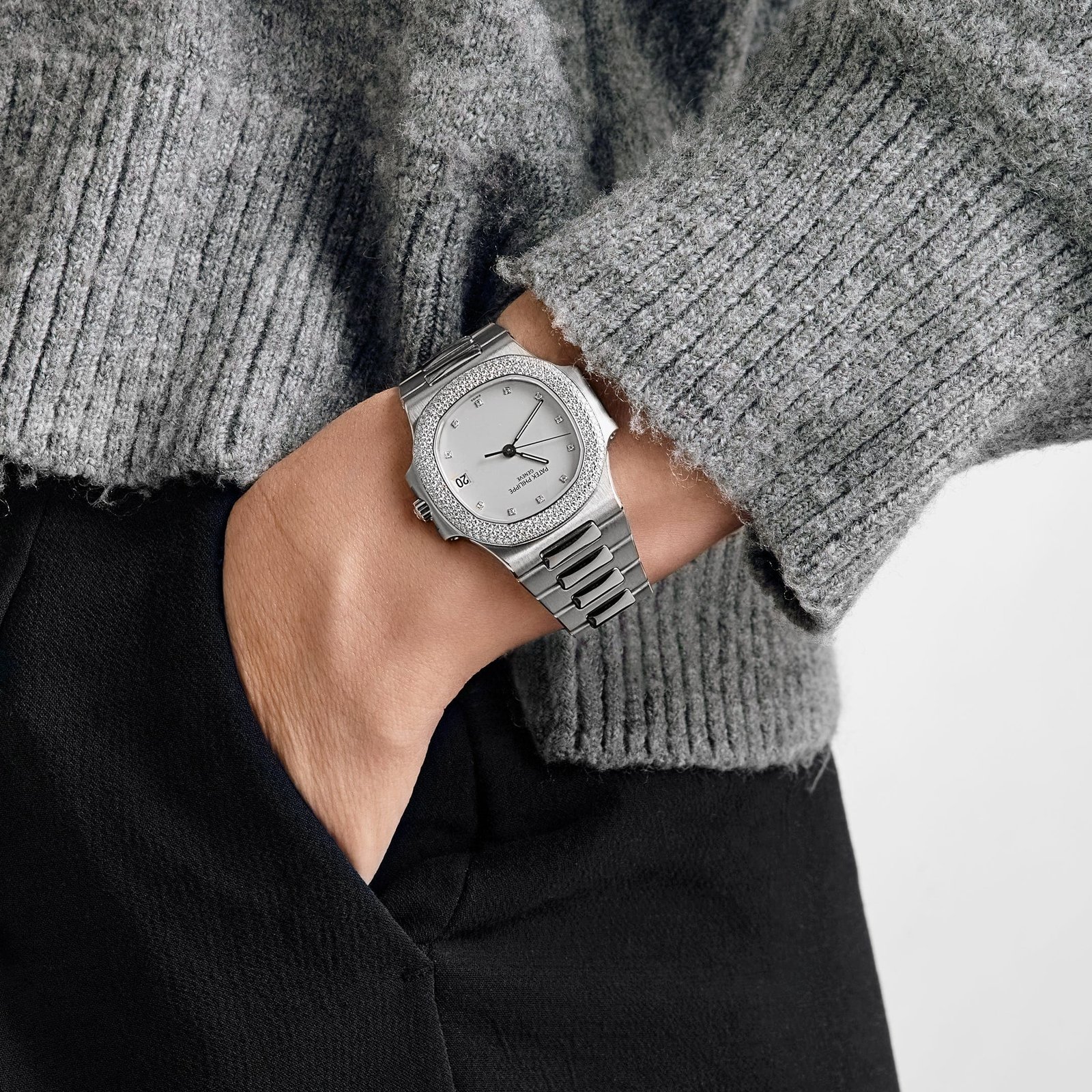 Patek Philippe Nautilus 3800/4G-001 White Gold White Dial Diamond Set (2004)