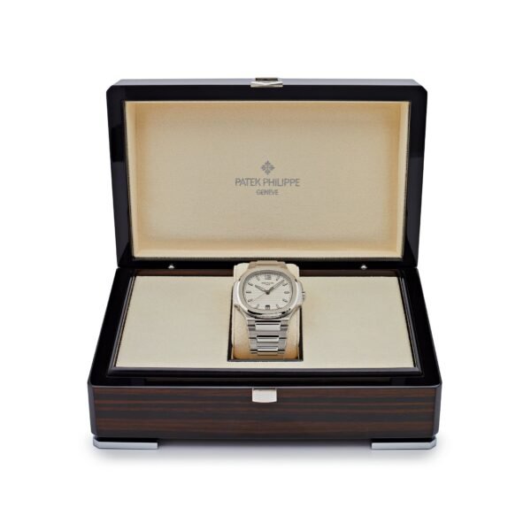 Patek Philippe Nautilus 7118/1A-010 Stainless Steel Silvery Opaline Dial (2024)
