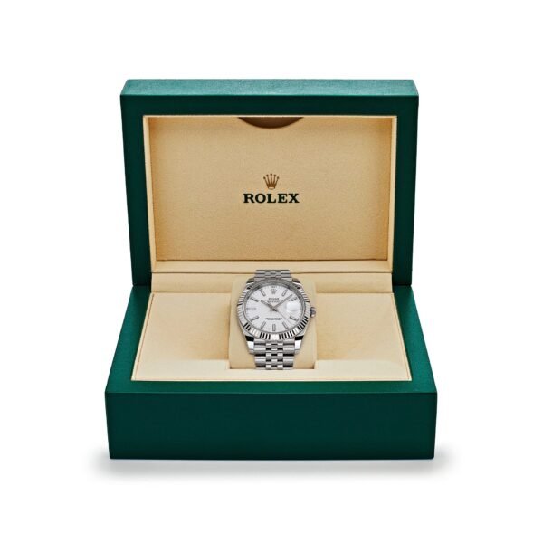 Rolex Datejust 41 126334 Stainless Steel White Dial Jubilee (2024)