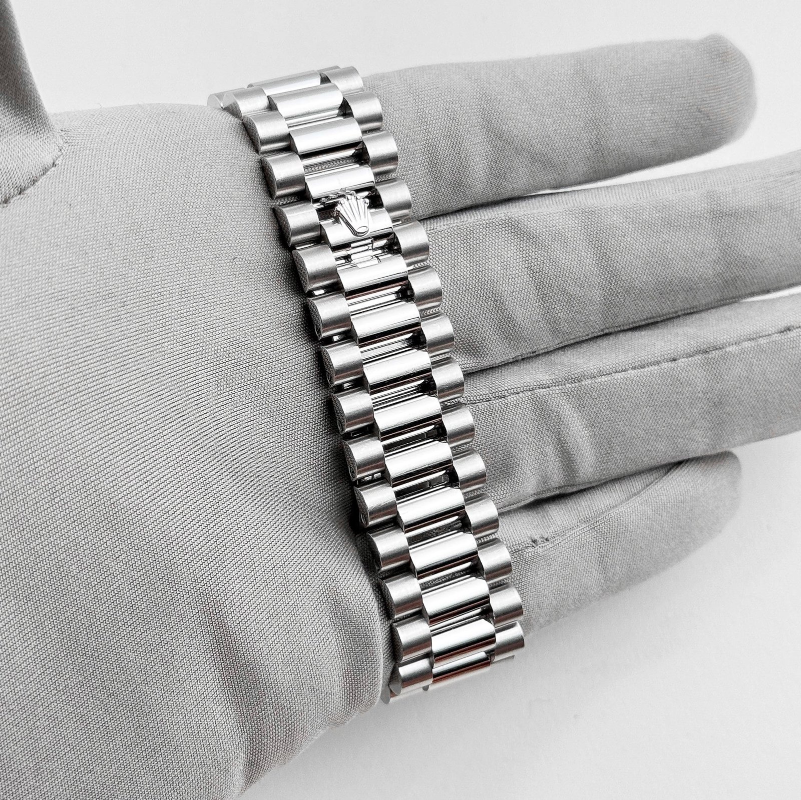 Rolex Day-Date 40 228396TBR Platinum Diamond Bezel Ice Blue Diamond Dial (2017)