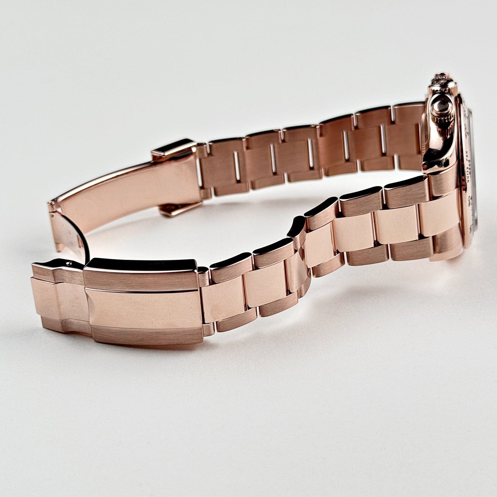 Rolex Daytona 116505 Rose Gold Sundust Diamond Baguette Dial (2015)