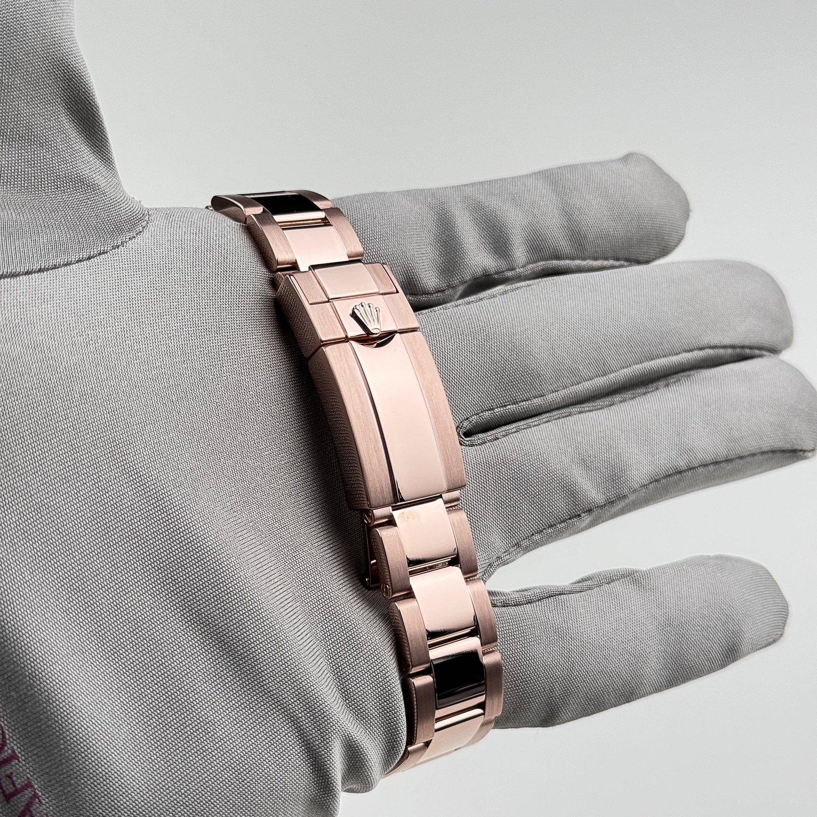 Rolex Daytona 116505 Rose Gold Sundust Diamond Baguette Dial (2015)