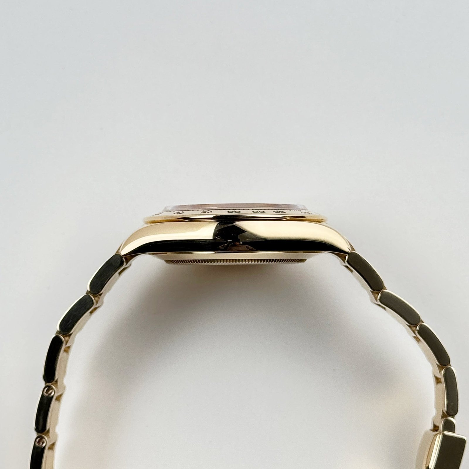 Rolex Daytona 116508 Yellow Gold Champagne Dial (2022)