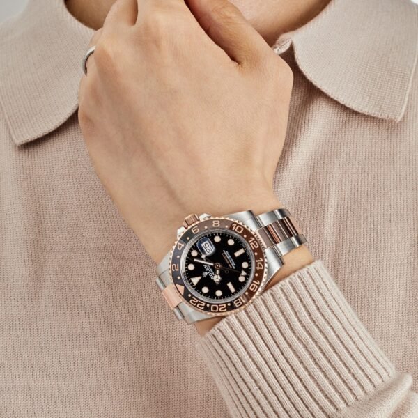 Rolex GMT-Master II 126711CHNR 'Root Beer' Rose Gold Stainless Black Dial (2023)