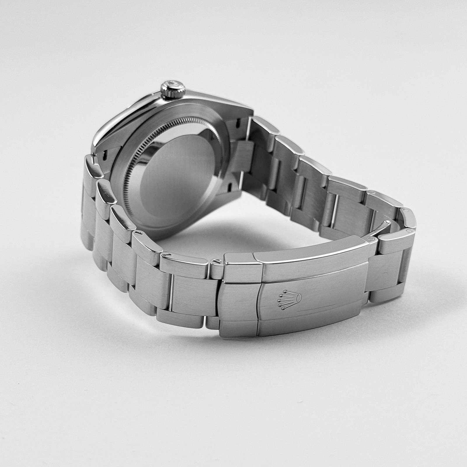 Rolex Oyster Perpetual 41 124300 Stainless Steel Red Dial (2021)